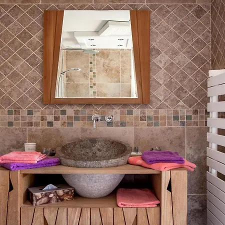 Bed & Breakfast La Demeure Insoupconnee